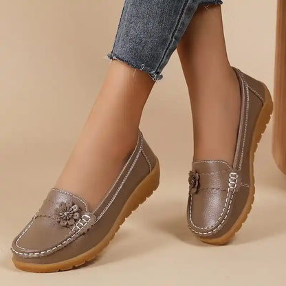 Women's soft sole comfortable leather shoes