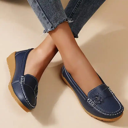 Women's soft sole comfortable leather shoes